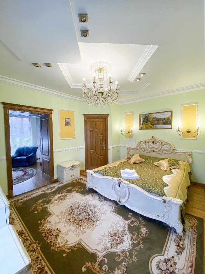 Петрос Family Hotel Jaremče Esterno foto