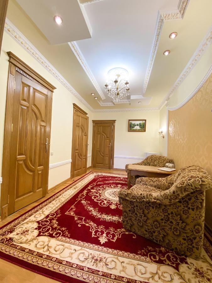 Петрос Family Hotel Jaremče Esterno foto