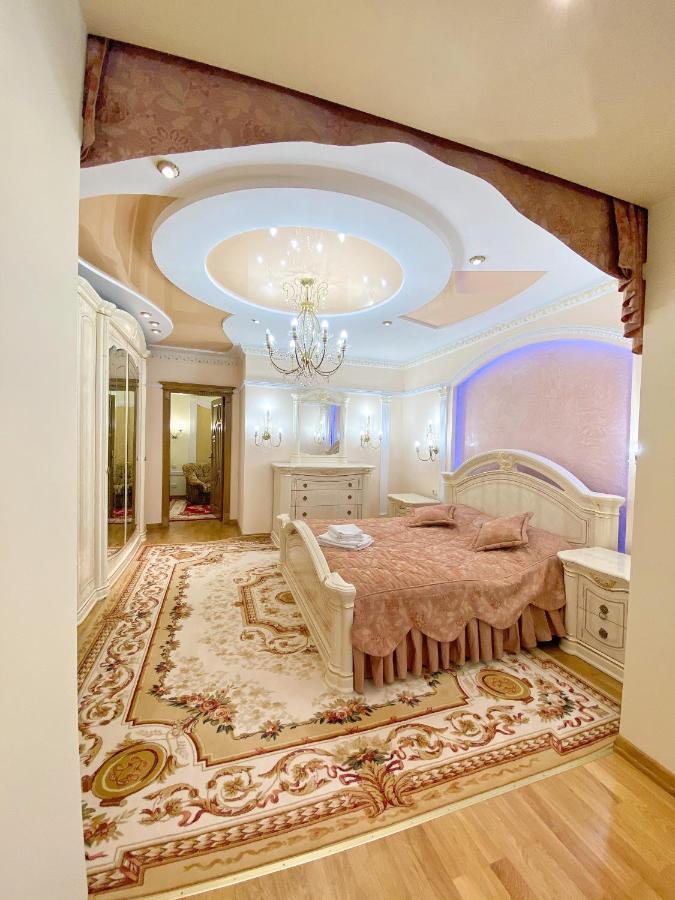 Петрос Family Hotel Jaremče Esterno foto