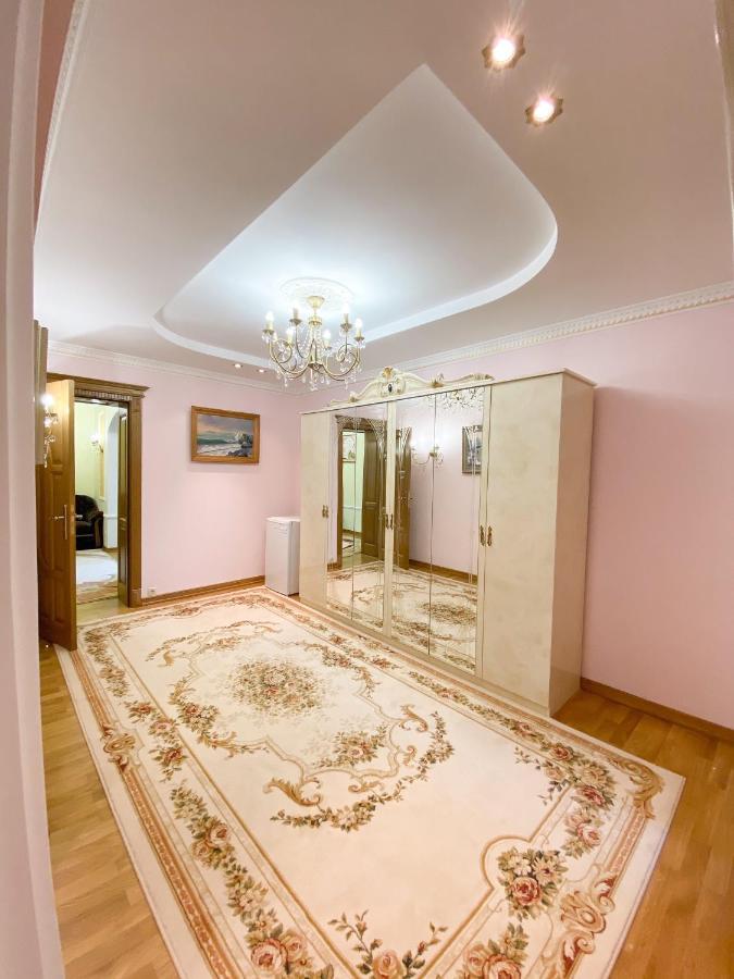 Петрос Family Hotel Jaremče Esterno foto