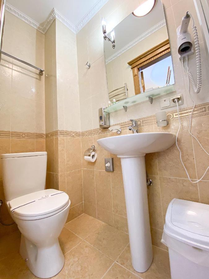 Петрос Family Hotel Jaremče Camera foto