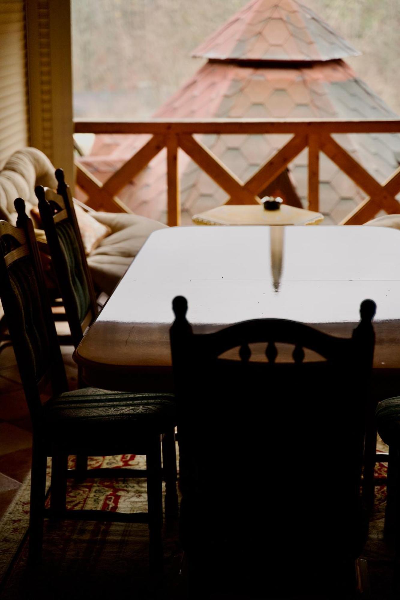 Петрос Family Hotel Jaremče Esterno foto